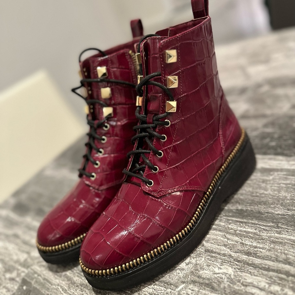 New Michael Michael Kors Haskell Crocodile Emboss… - image 4